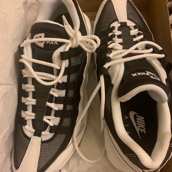 nike air max (Sold) - Picture 5 of 5